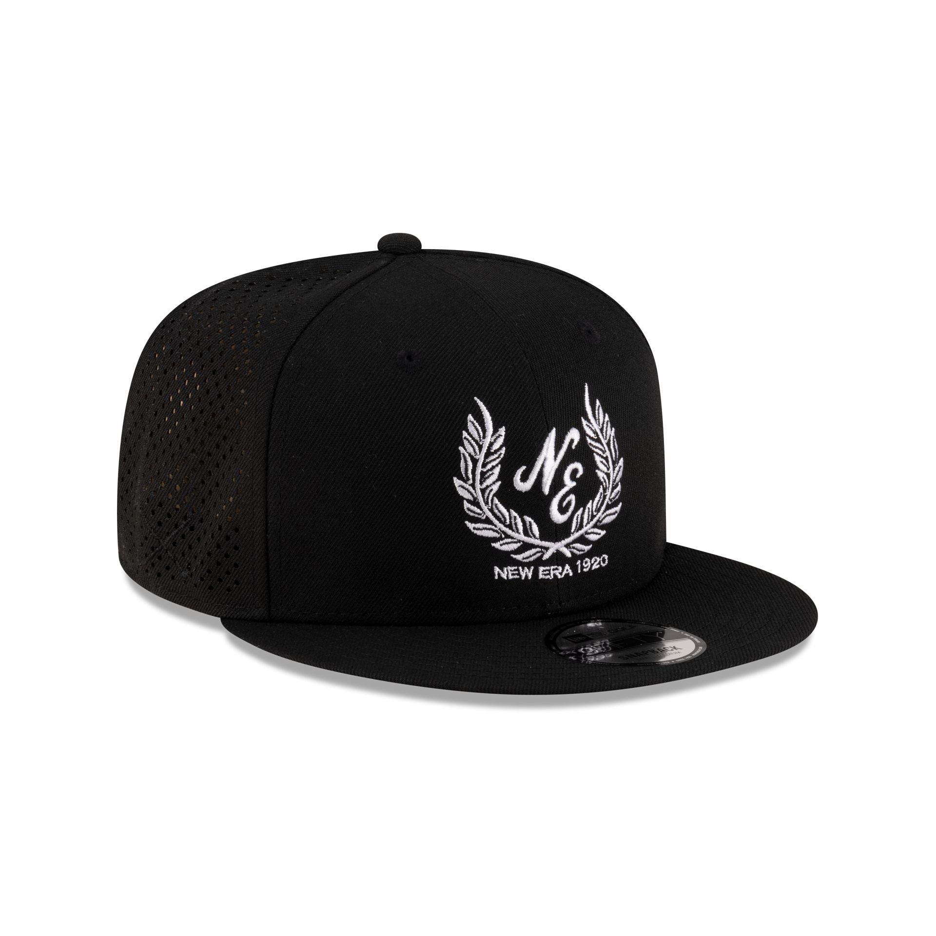 New Era Cap Laurel Wreath Black 9FIFTY Snapback Hat