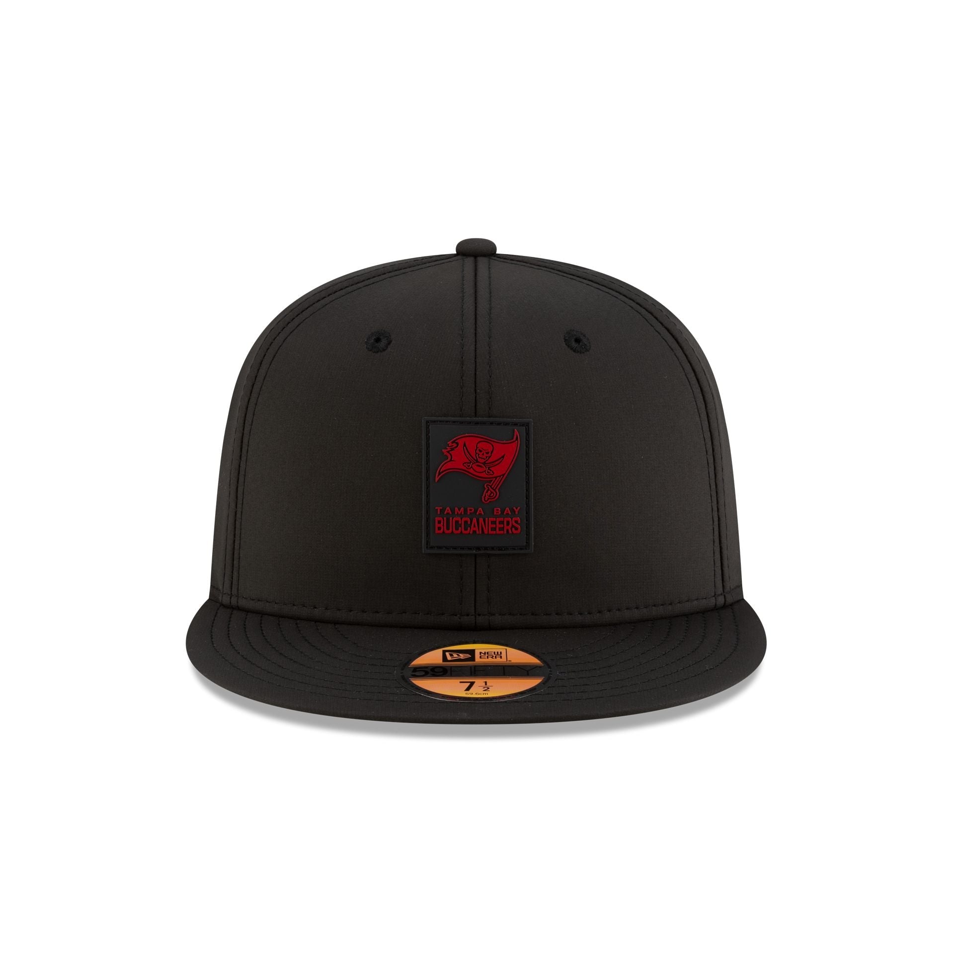 Tampa Bay Buccaneers 2025 Sideline Hot Weather Black 59FIFTY Fitted Hat