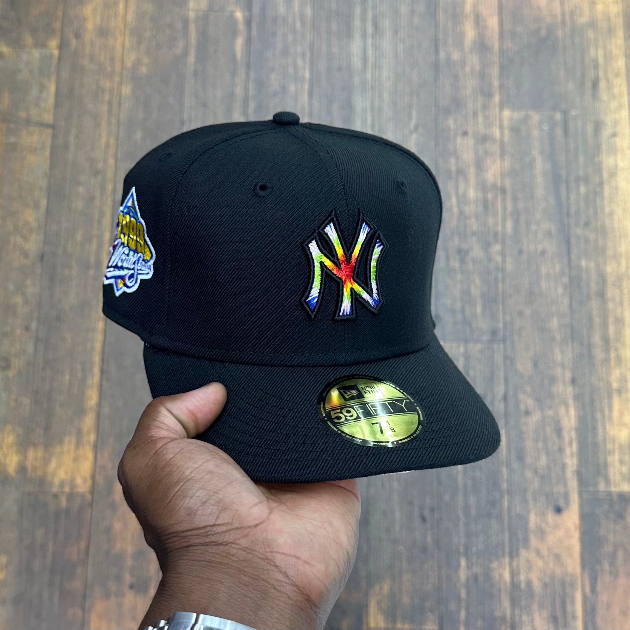 New York Yankees Black Tie Dye 1999 WS Pink UV